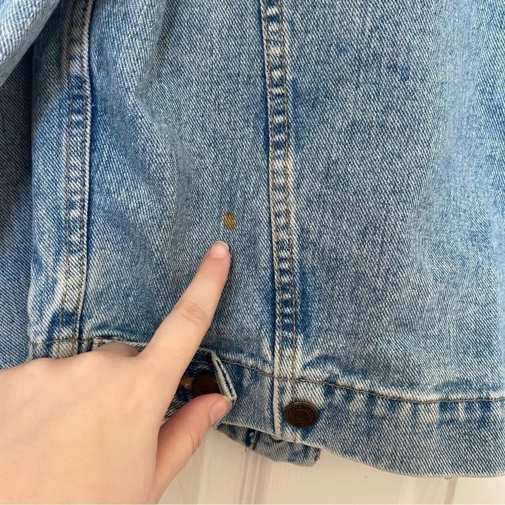 Vintage LIZ CLAIBORNE Light Wash Blue Jean Denim Jacket Size Small - Picture 5 of 7